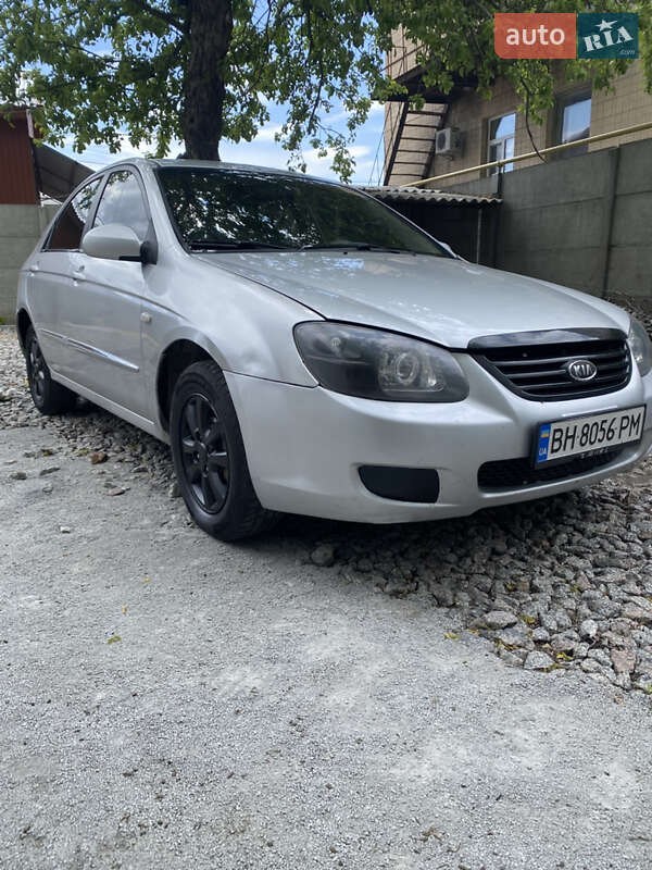 Kia Cerato (2007)