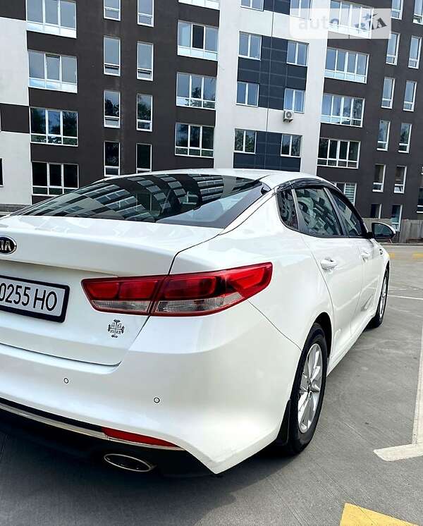 Kia K5 (2016)