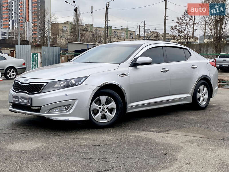 Kia K5 (2011)