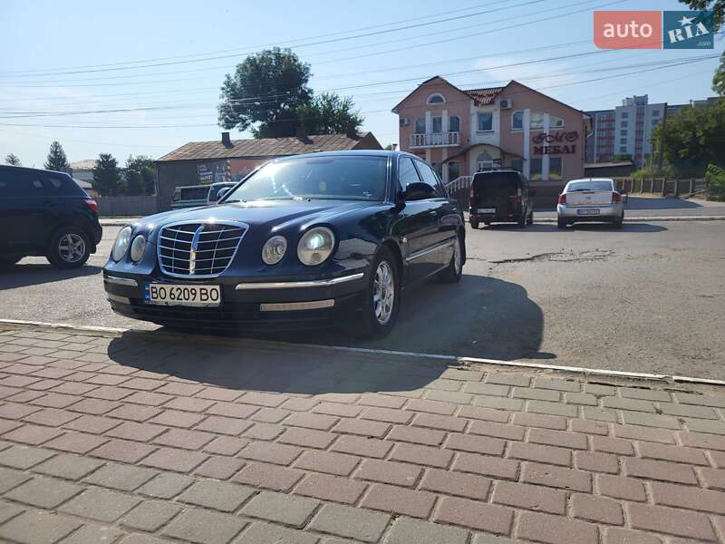 Kia Opirus (2006)