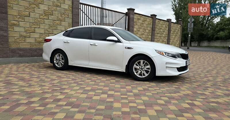 Kia Optima (2017)