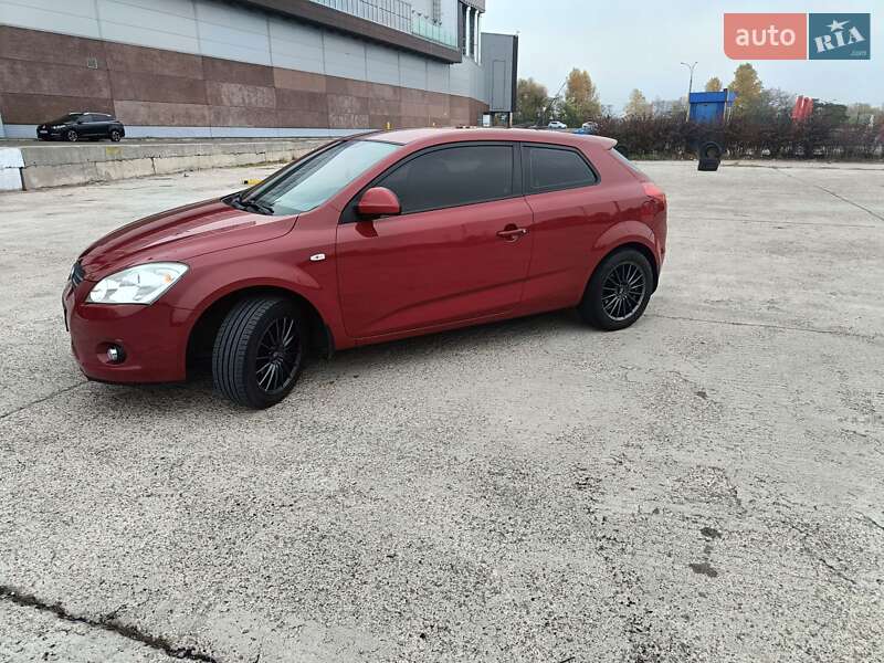 Kia Proceed (2008)