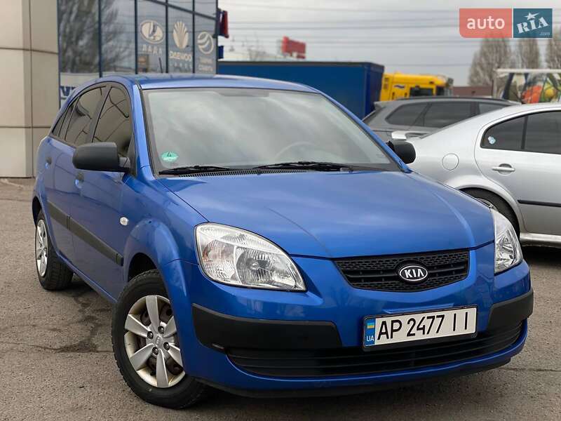 Kia Rio (2009)