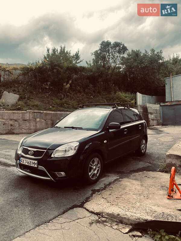 Kia Rio (2010)