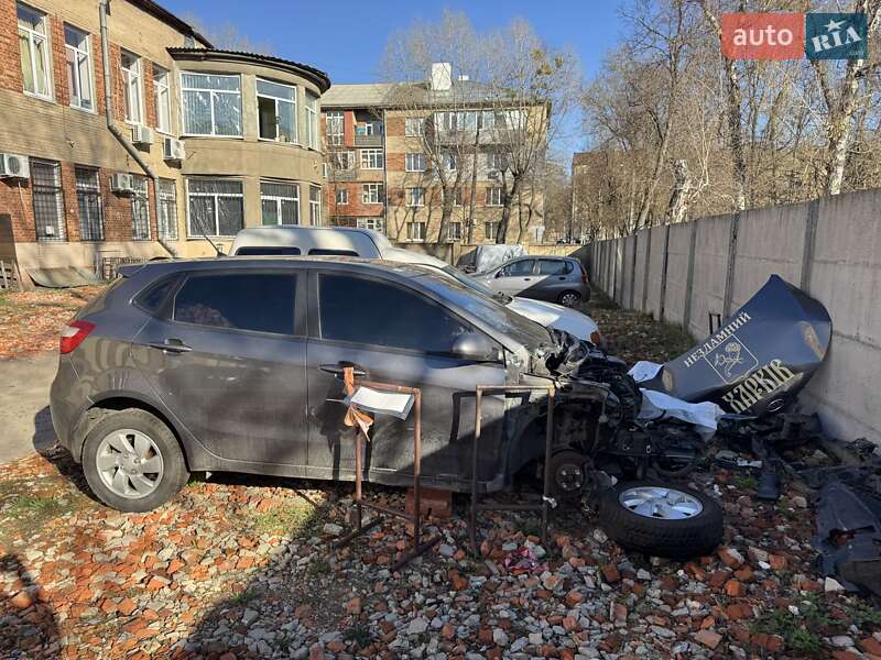 Kia Rio (2012)