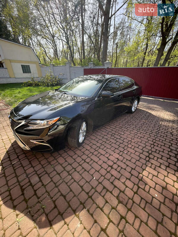 Lexus Es (2015)