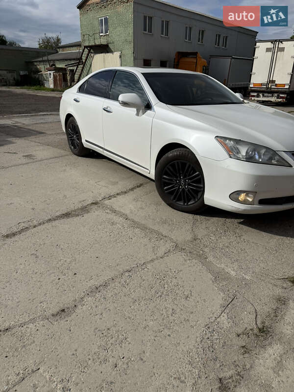 Lexus Es (2011)