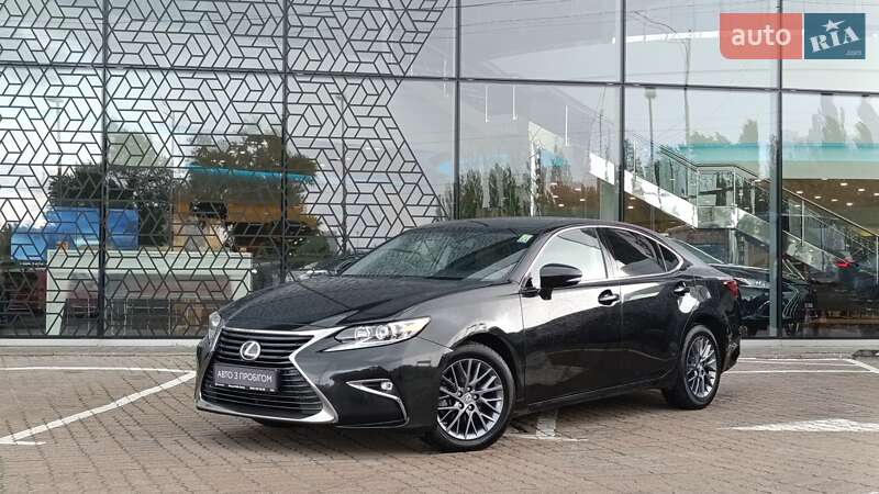 Lexus Es (2018)
