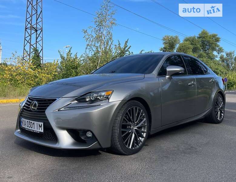 Lexus Is 250 (2015)