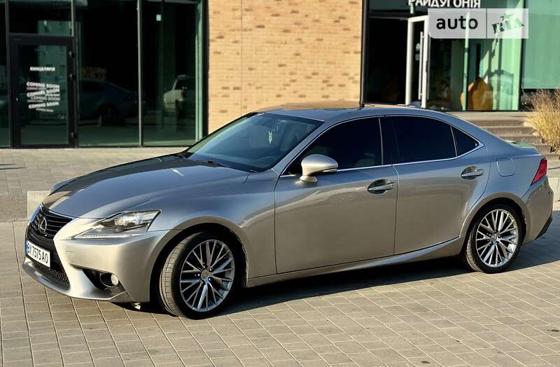 Lexus Is 250 (2013)