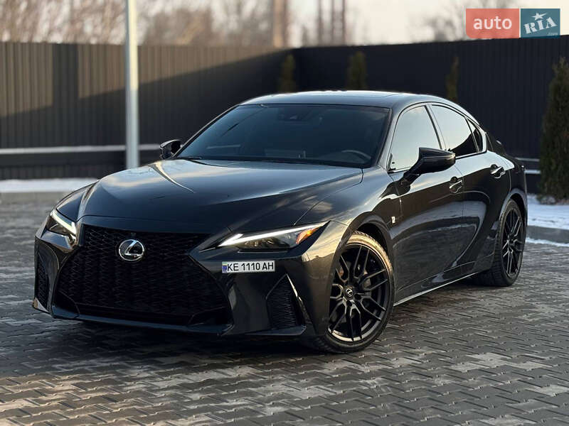Lexus Is (2021)