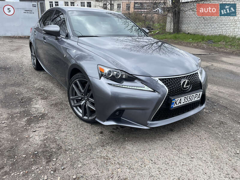 Lexus Is (2015)