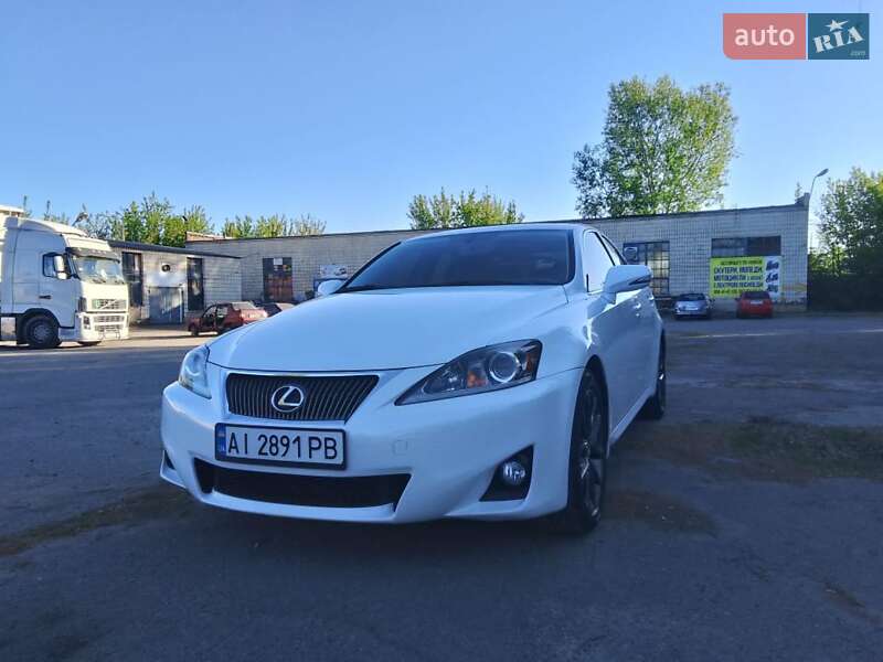 Lexus Is (2012)