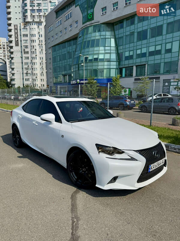 Lexus Is (2013)