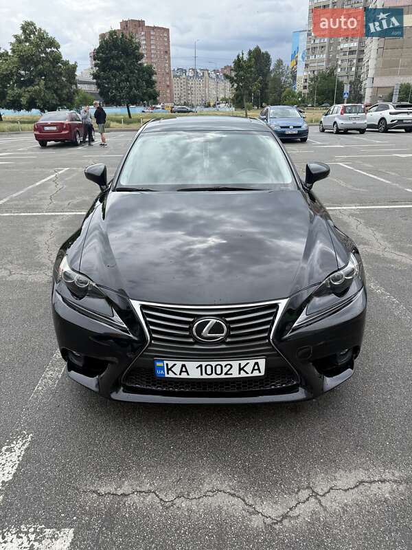 Lexus Is (2015)