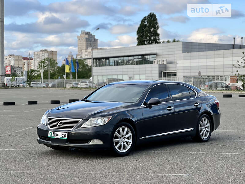 Lexus Ls 460 l (2007)