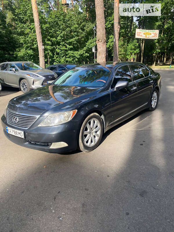 Lexus Ls 460 l (2007)