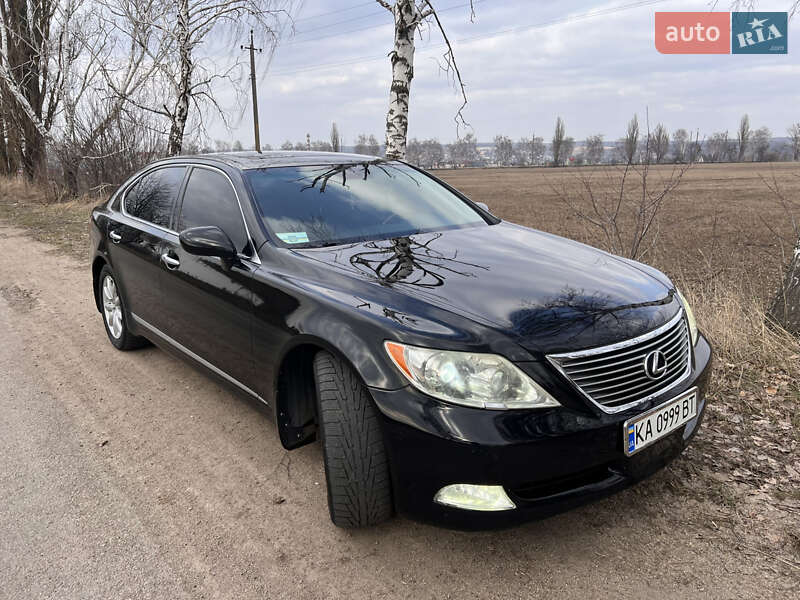Lexus Ls (2008)