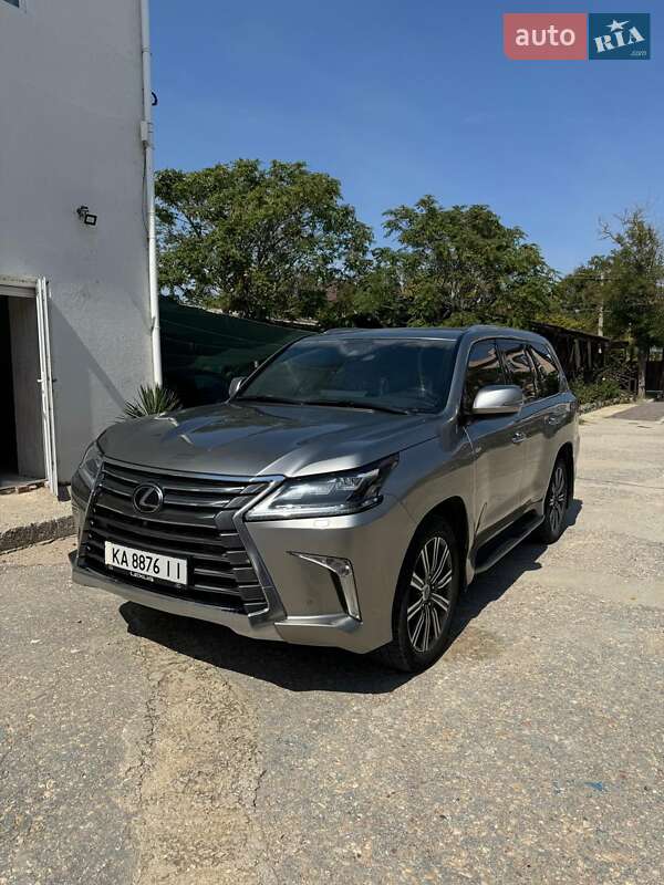 Lexus Lx 450d (2019)