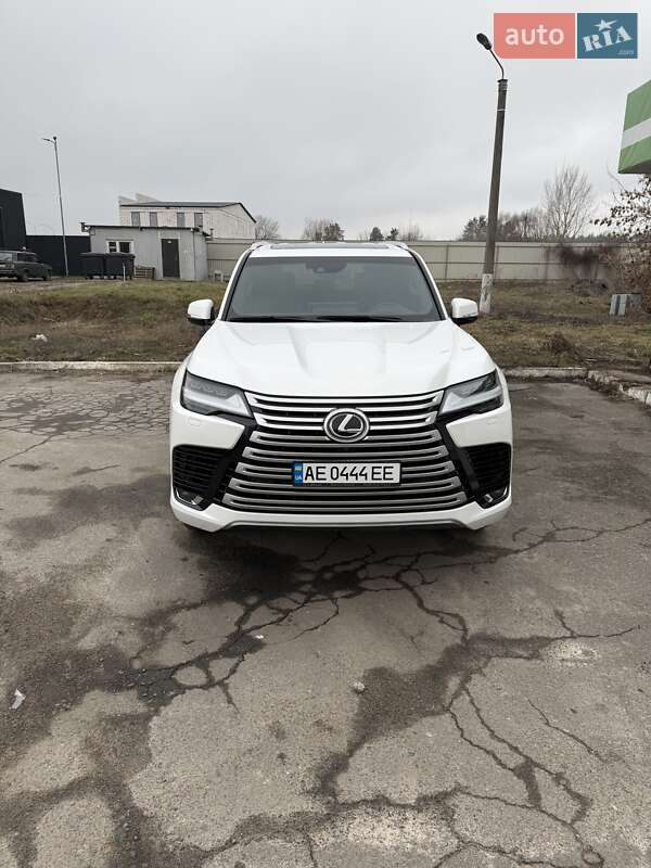 Lexus Lx (2022)