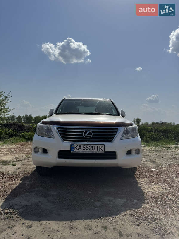 Lexus Lx (2008)