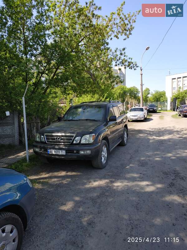 Lexus Lx (2003)