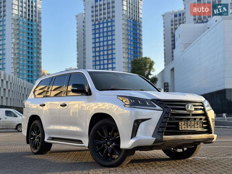 Lexus Lx (2020)