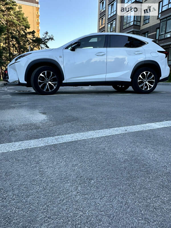 Lexus Nx 200t (2016)