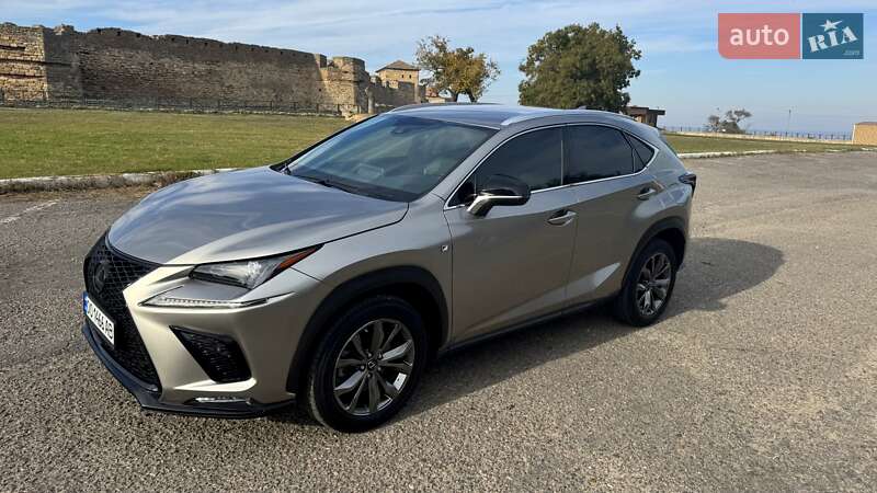 Lexus Nx 300 (2020)