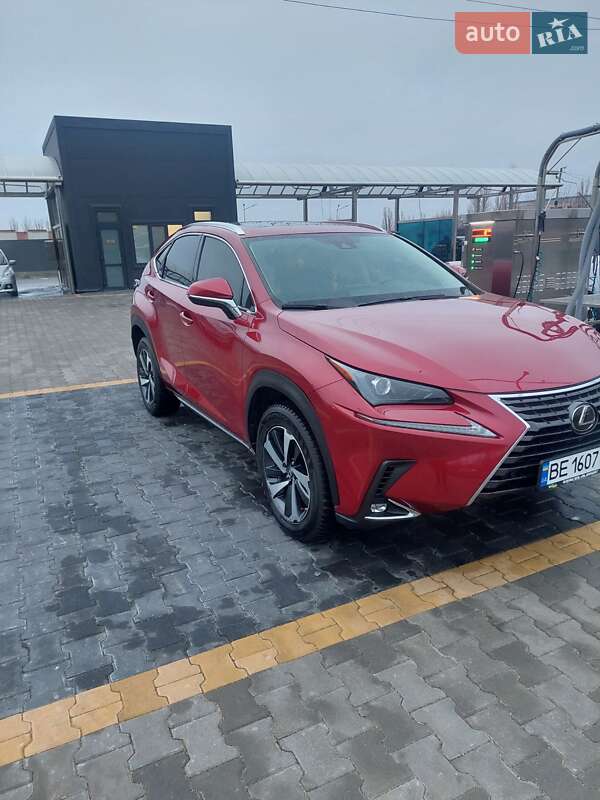 Lexus Nx 300 (2021)