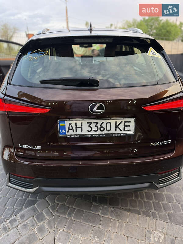 Lexus Nx (2017)