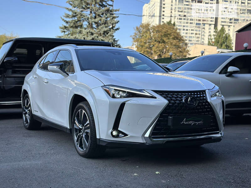Lexus Ux (2022)