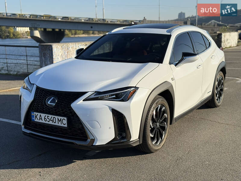 Lexus Ux (2019)