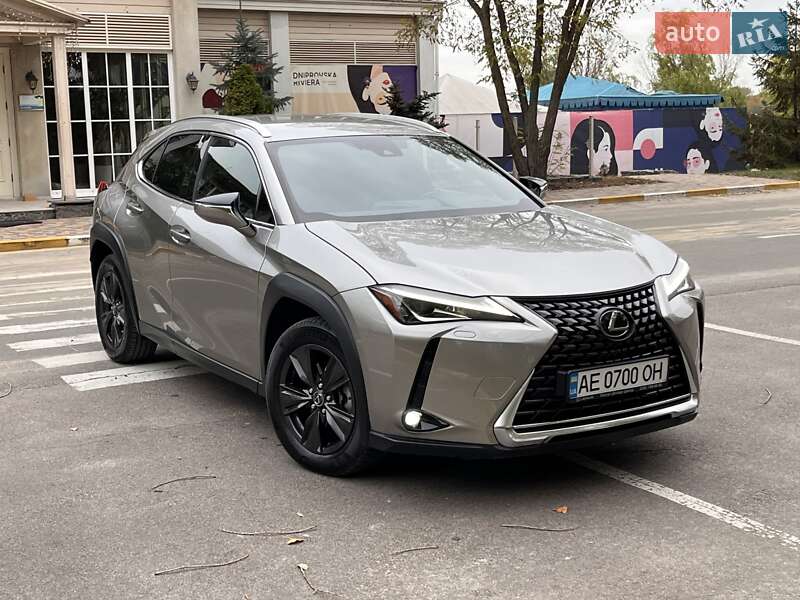 Lexus Ux 200 (2019)