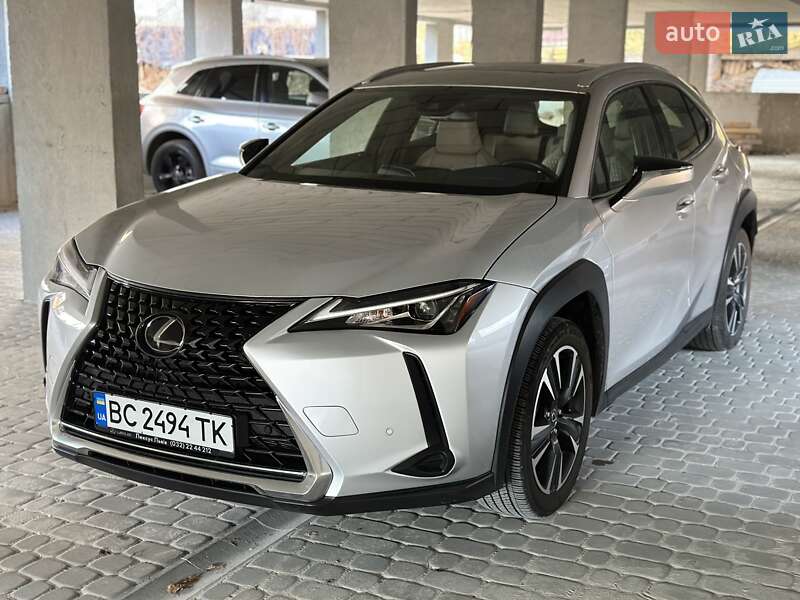Lexus Ux 200 (2020)