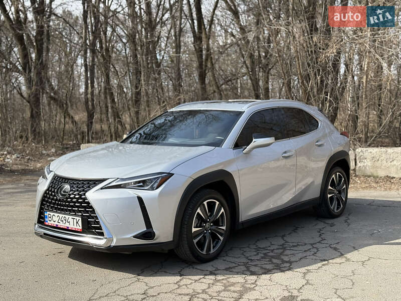 Lexus Ux (2020)