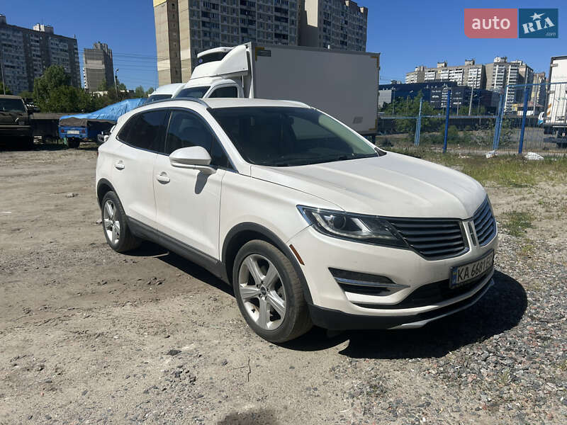 Lincoln Mkc (2017)