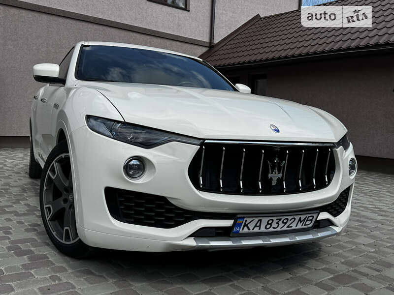 Maserati Levante (2017)