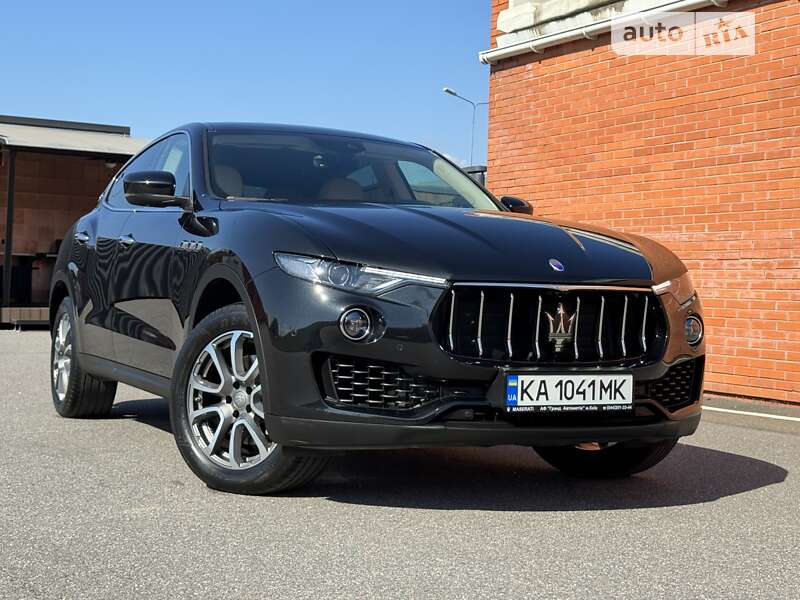 Maserati Levante (2016)