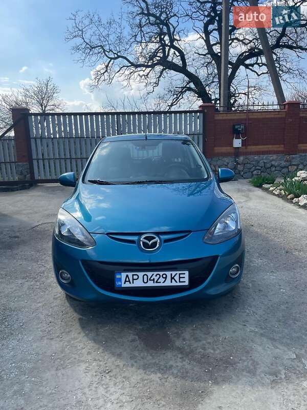 Mazda 2 (2012)