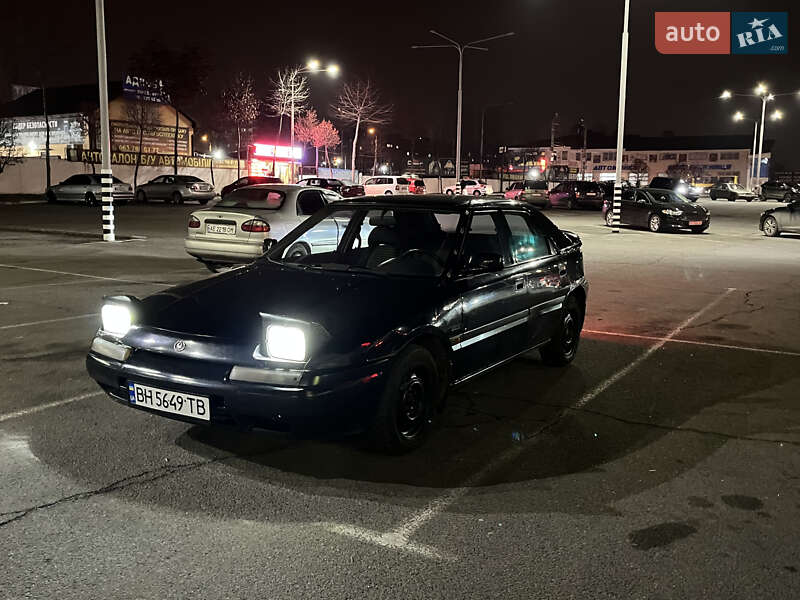 Mazda 323 (1991)