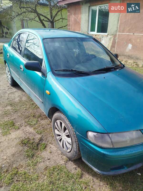 Mazda 323 (1997)