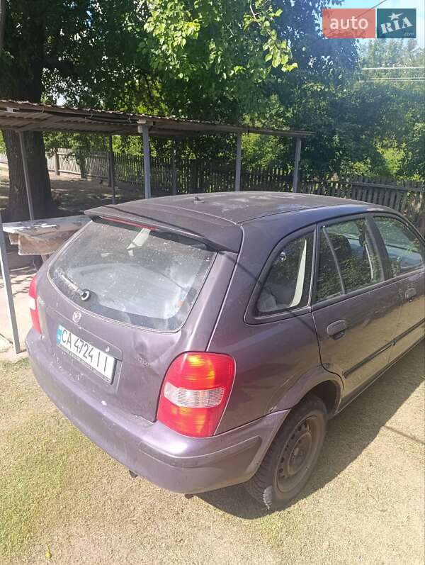 Mazda 323 (1998)