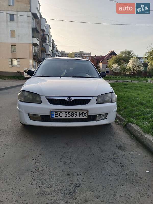 Mazda 323 (1999)