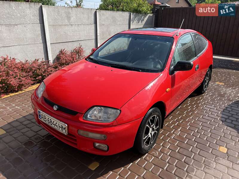 Mazda 323 (1995)