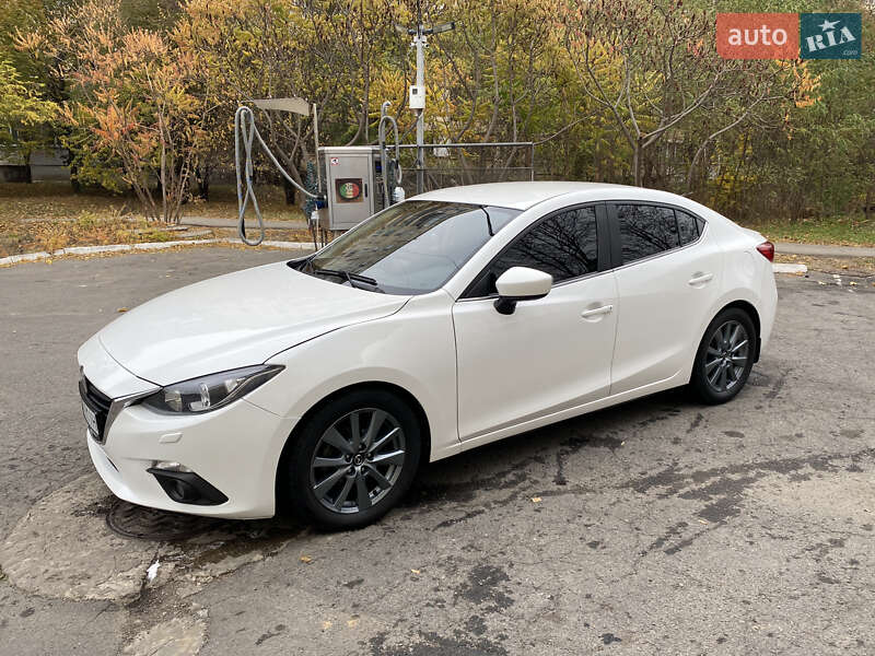 Mazda 3 (2015)