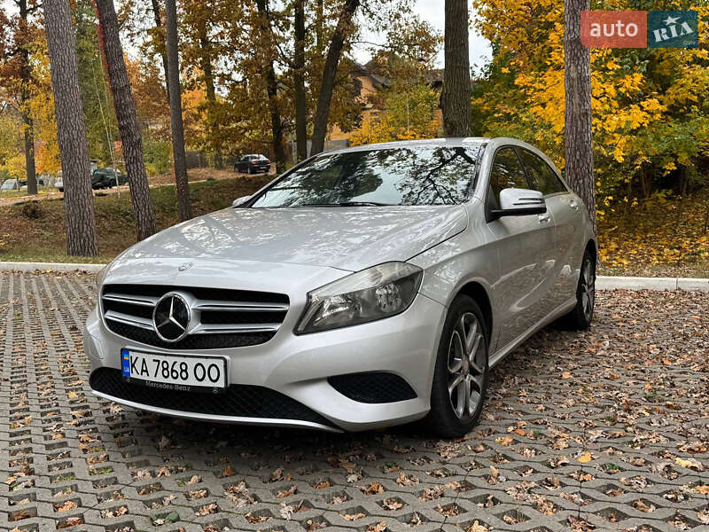 Mercedes-benz A 180 (2014)