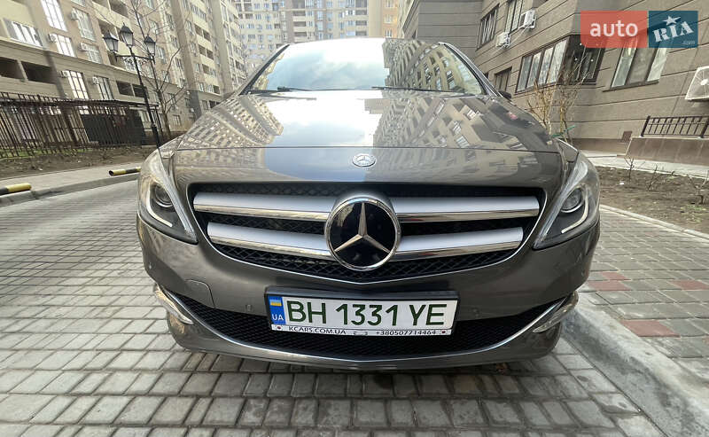Mercedes-benz B-class (2017)