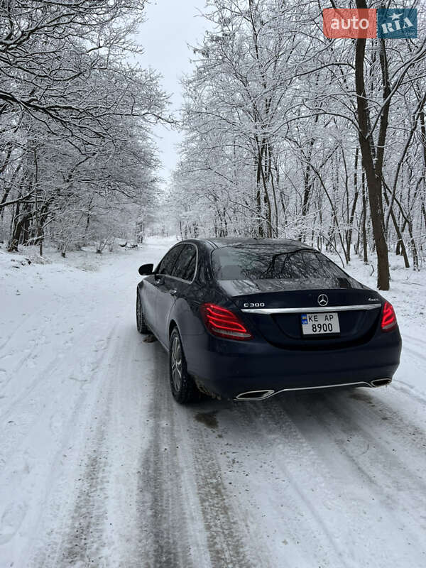 Mercedes-benz C-class (2017)