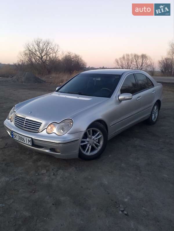 Mercedes-benz C-class (2002)